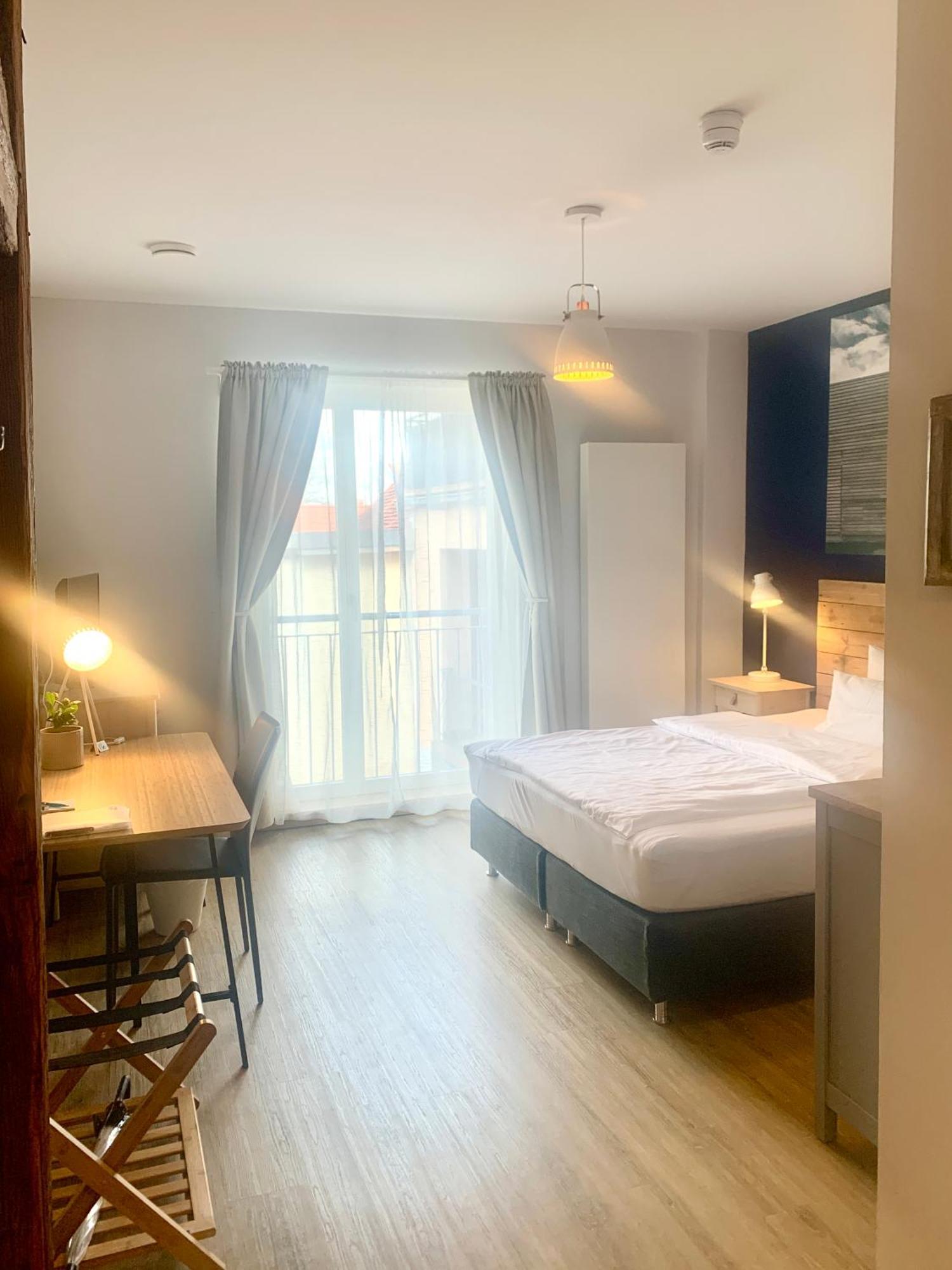 Markt 15 Gaestehaus Зенфтенберг Стая снимка